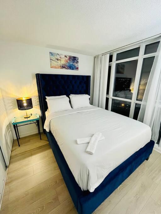 Deluxe Suite Toronto Exterior foto